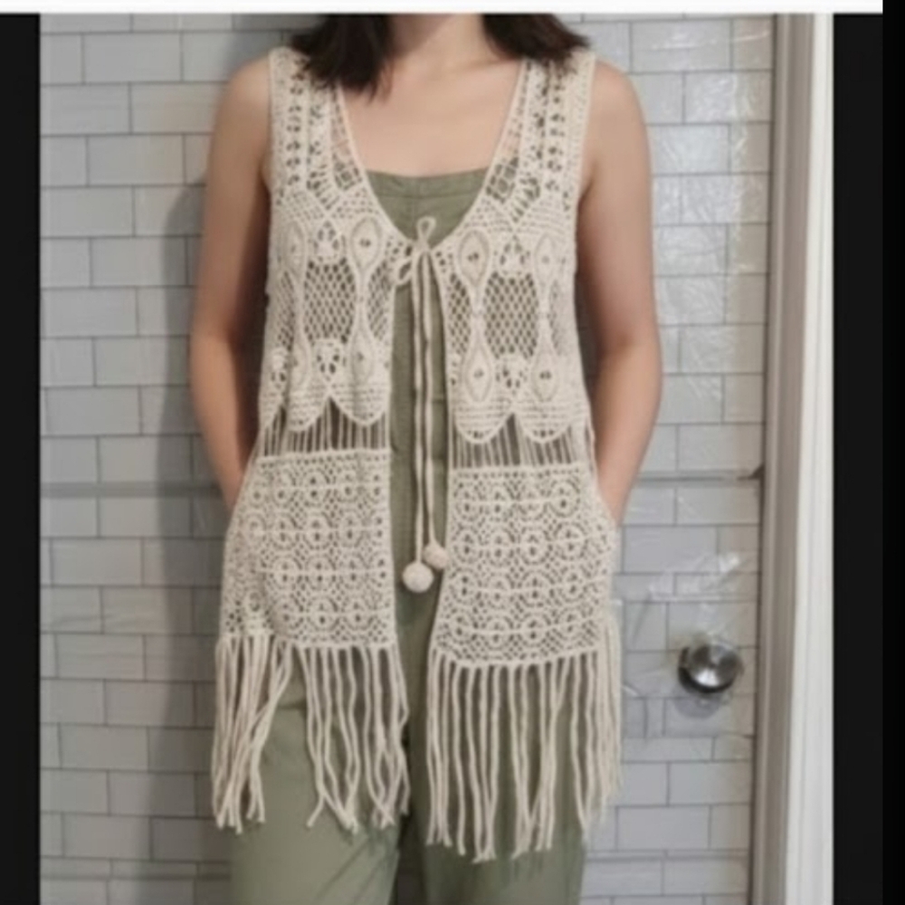 Crochet Boho vest size Medium cream